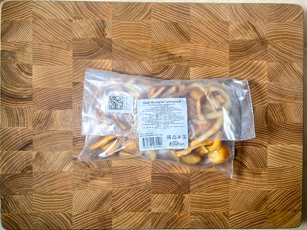 Сыр 150 гр ГОРНЫЙ СЫРОВАР (Ассорти копчёный) в Обнинске