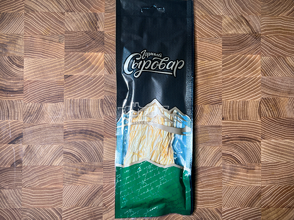 Сыр 60 гр ГОРНЫЙ СЫРОВАР (Паутинка копчёная) в Обнинске