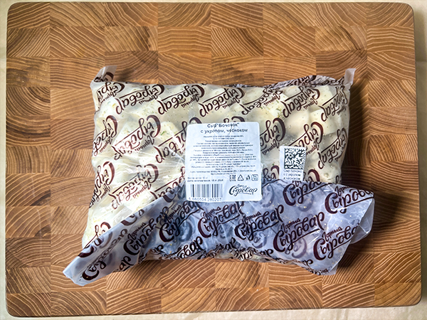 Сыр 1 кг ГОРНЫЙ СЫРОВАР (Бочонок с укропом и чесноком) в Обнинске